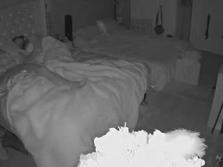 voyeurcam-house-charleys-room