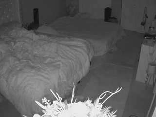 voyeurcam-house-charleys-room camsoda