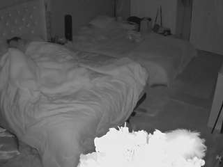 voyeurcam-house-charleys-room