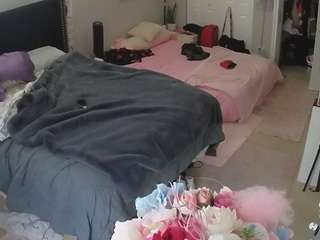 voyeurcam-house-charleys-room Live Webcam on CamSoda