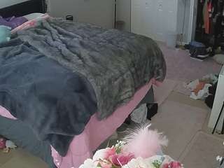 voyeurcam-house-charleys-room