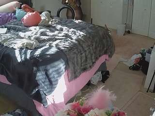 voyeurcam house charleys room live webcam on Soda Cams