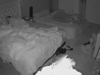 voyeurcam-house-charleys-room