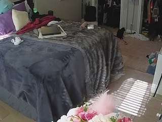 voyeurcam-house-charleys-room