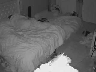 voyeurcam-house-... Live Webcam on CamSoda