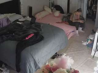 voyeurcam-house-charleys-room