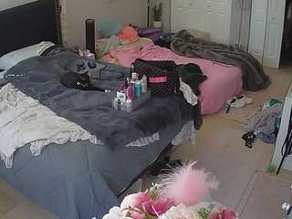 voyeurcam-house-charleys-room