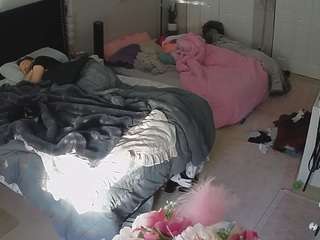 voyeurcam-house-charleys-room