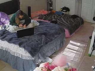 voyeurcam-house-charleys-room webcam