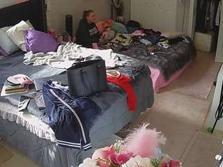 voyeurcam-house-charleys-room webcam