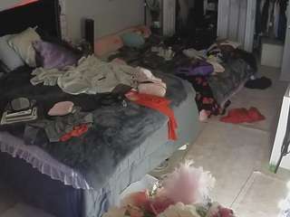 voyeurcam house charleys room