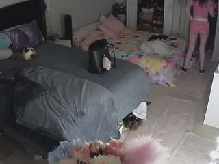 voyeurcam-house-... Live Webcam on CamSoda