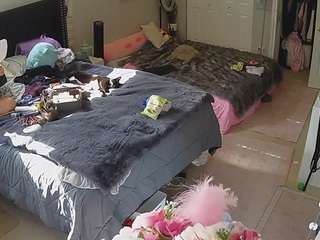 voyeurcam-house-charleys-room