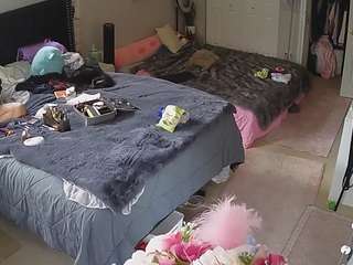 voyeurcam-house-charleys-room webcam