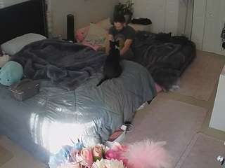 voyeurcam-house-charleys-room webcam