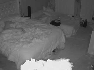 voyeurcam-house-... Live Webcam on CamSoda