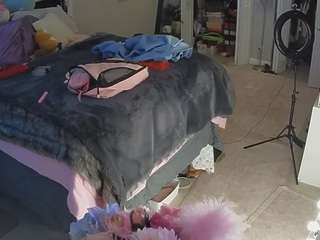 voyeurcam-house-charleys-room