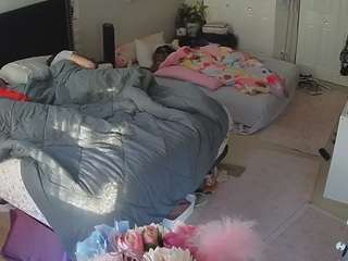 voyeurcam-house-charleys-room webcam