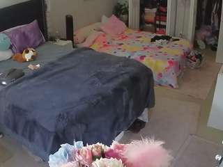 voyeurcam-house-charleys-room webcam
