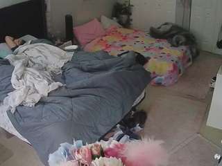 voyeurcam-house-charleys-room