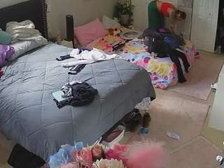 voyeurcam-house-charleys-room