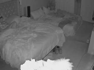 voyeurcam-house-charleys-room webcam