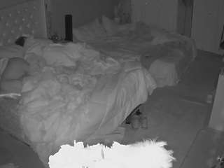voyeurcam-house-charleys-room