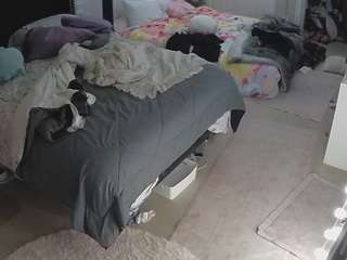 voyeurcam-house-charleys-room