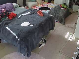 voyeurcam-house-charleys-room webcam