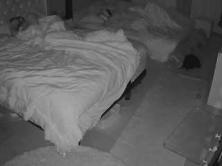 voyeurcam-house-charleys-room