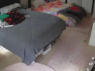 voyeurcam-house-charleys-room