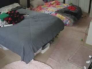 voyeurcam-house-charleys-room webcam