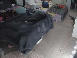 voyeurcam-house-charleys-room