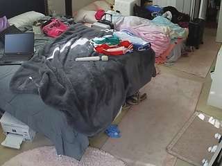 voyeurcam-house-charleys-room webcam