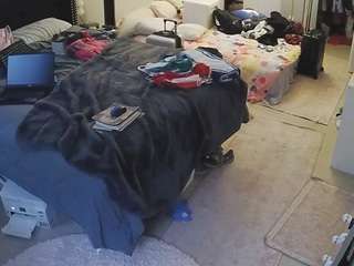 voyeurcam-house-charleys-room