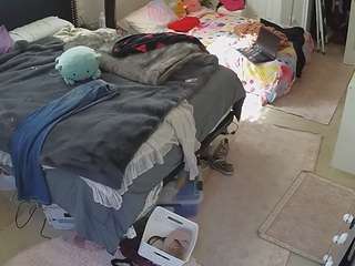 voyeurcam-house-charleys-room webcam