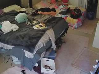 voyeurcam-house-charleys-room