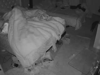 voyeurcam-house-charleys-room webcam