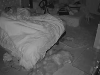 voyeurcam-house-charleys-room