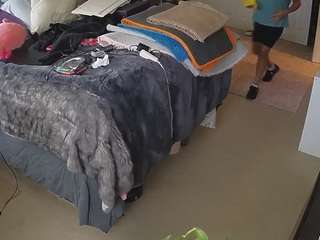 voyeurcam-house-charleys-room webcam