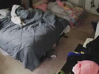 voyeurcam-house-charleys-room webcam