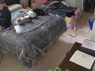 voyeurcam-house-charleys-room webcam