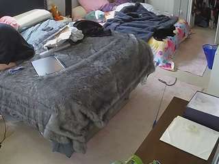 voyeurcam-house-charleys-room webcam