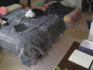 voyeurcam-house-charleys-room webcam