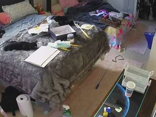 voyeurcam-house-charleys-room webcam