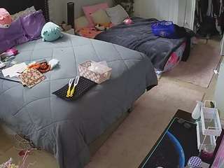 voyeurcam-house-charleys-room webcam