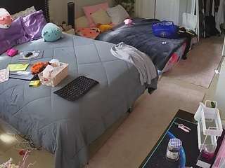 voyeurcam-house-charleys-room webcam