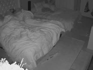 voyeurcam-house-charleys-room