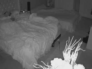 voyeurcam-house-charleys-room
