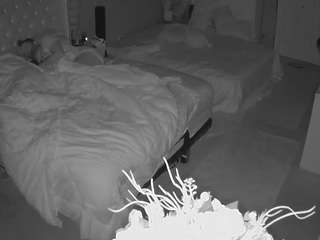 voyeurcam-house-charleys-room